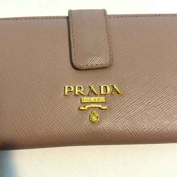 Authentic Prada wallet - Picture 3 of 12